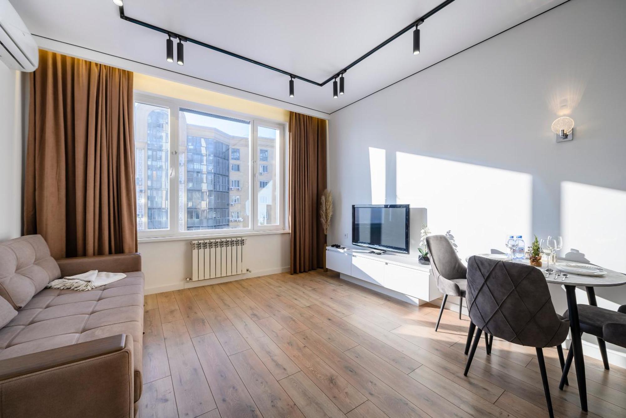 Five Business-Class Rooms In R-House Near Mega Center Almaty Eksteriør billede