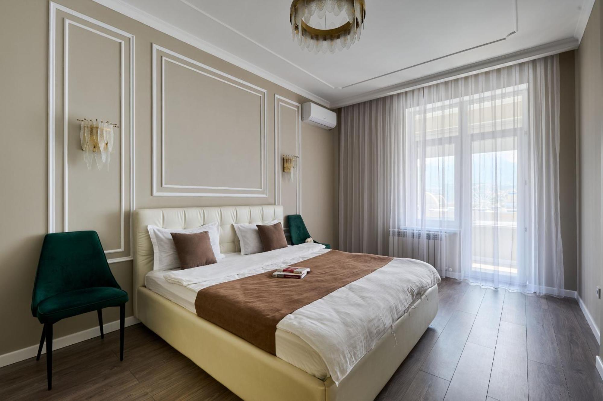 Five Business-Class Rooms In R-House Near Mega Center Almaty Eksteriør billede