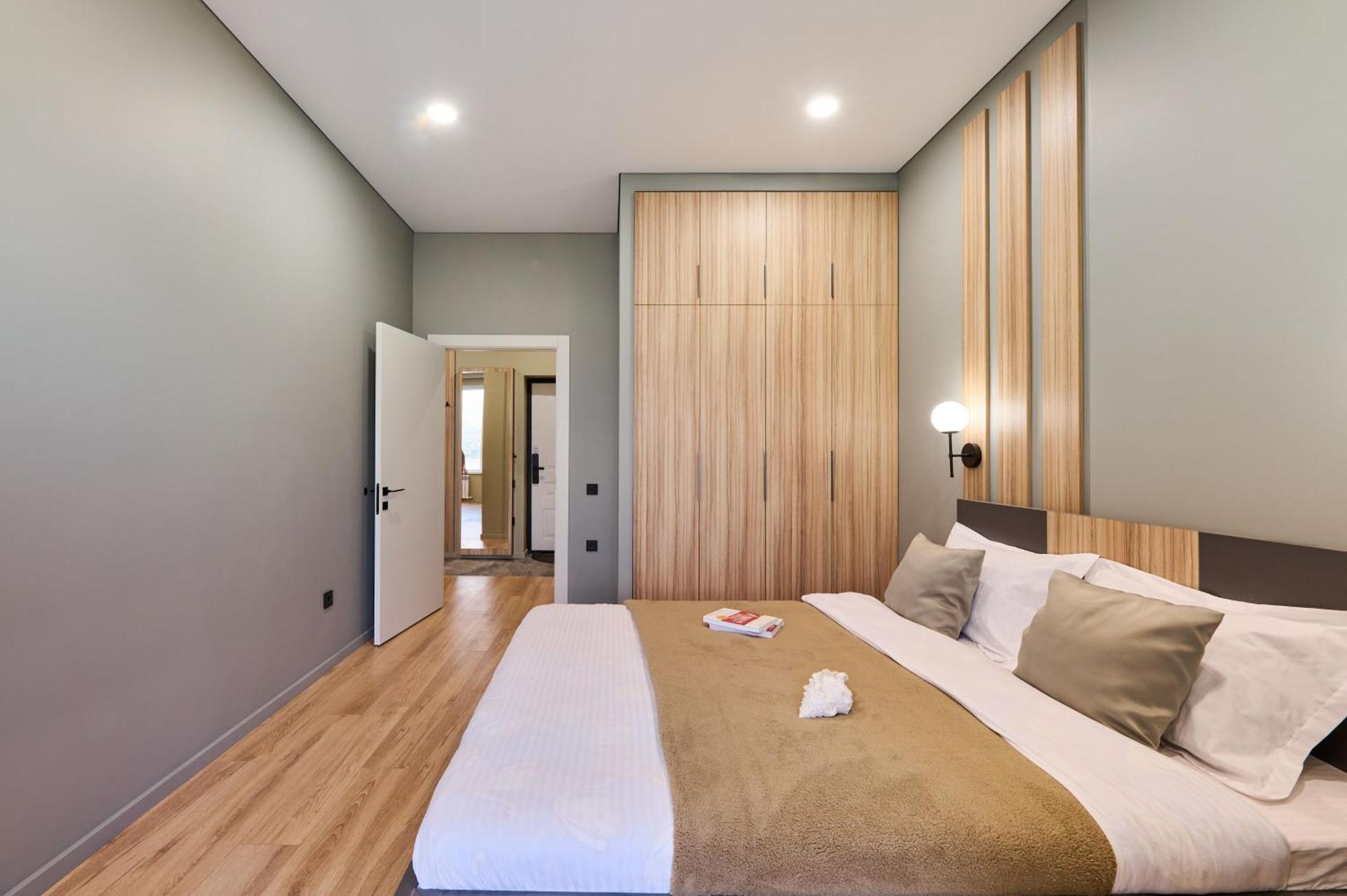 Five Business-Class Rooms In R-House Near Mega Center Almaty Eksteriør billede